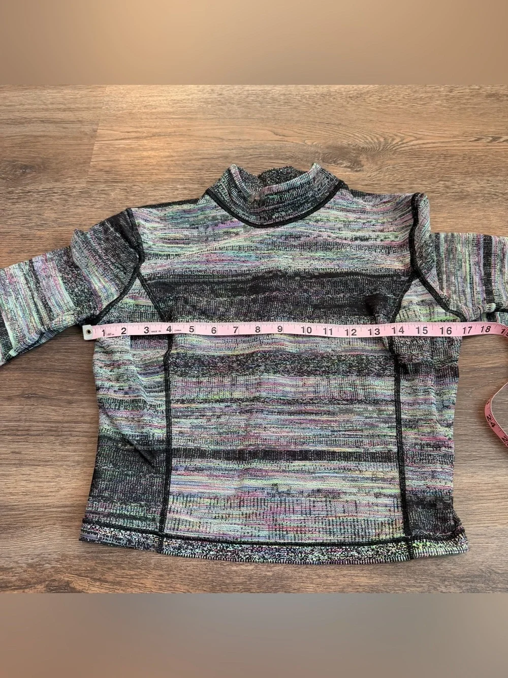 RARE Lululemon Lab Jacquard Mock Neck T-Shirt Future Noise Size Small Cropped